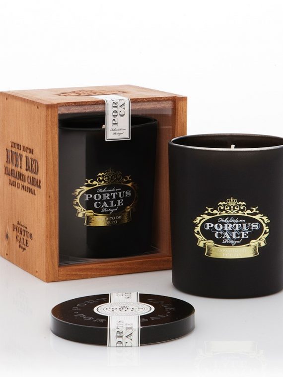 Portus Cale Ruby Red Aromatic Candle in Wooden Box