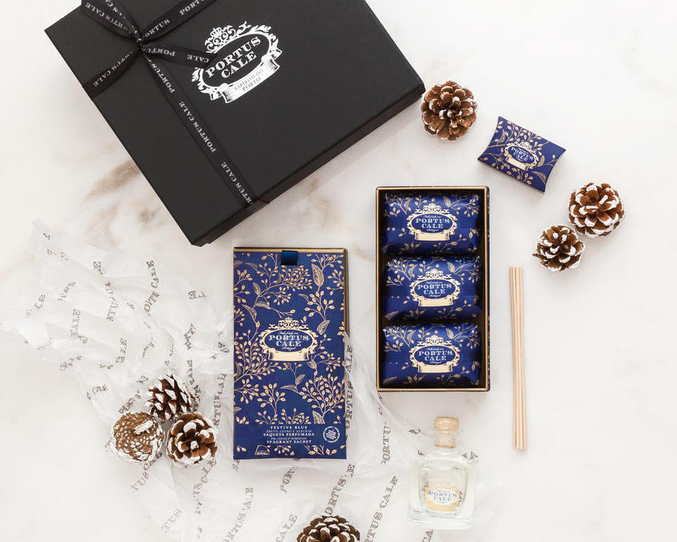 GIFTS AND TRAVEL SETS